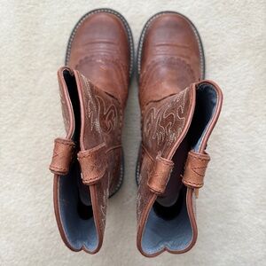 Ariat Boots size 9.5